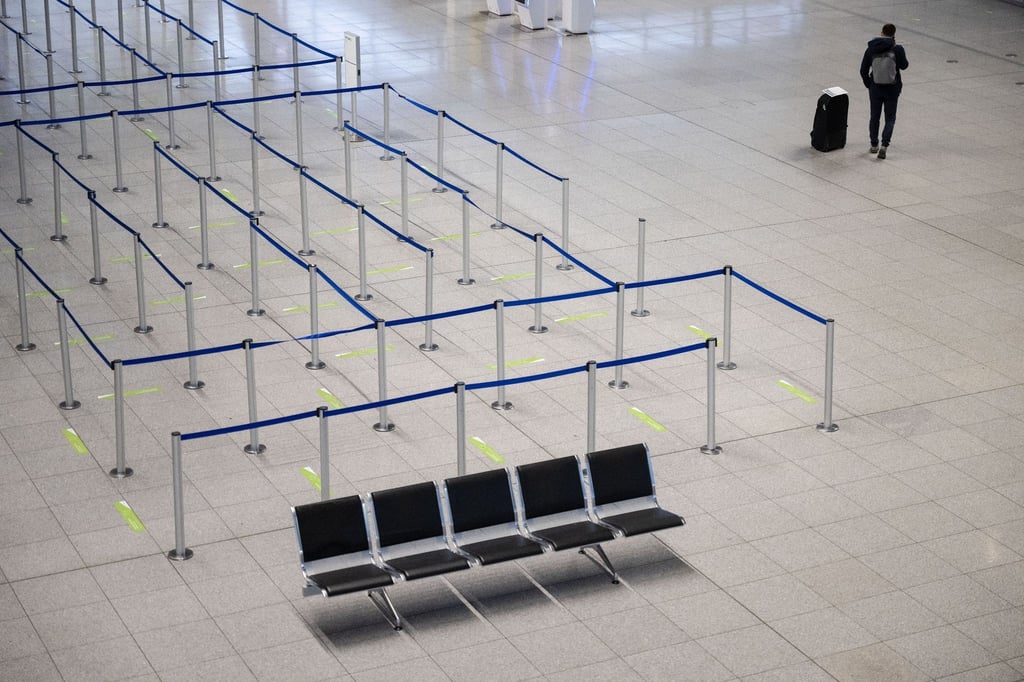 Leeren Hallen am Flughafen Stuttgart am 17. Februar.