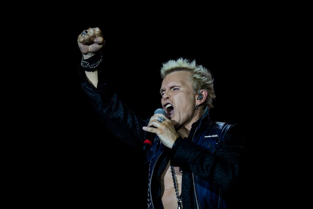 Der britische Sänger Billy Idol tritt bei einem Musikfestival in Rio de Janeiro auf.