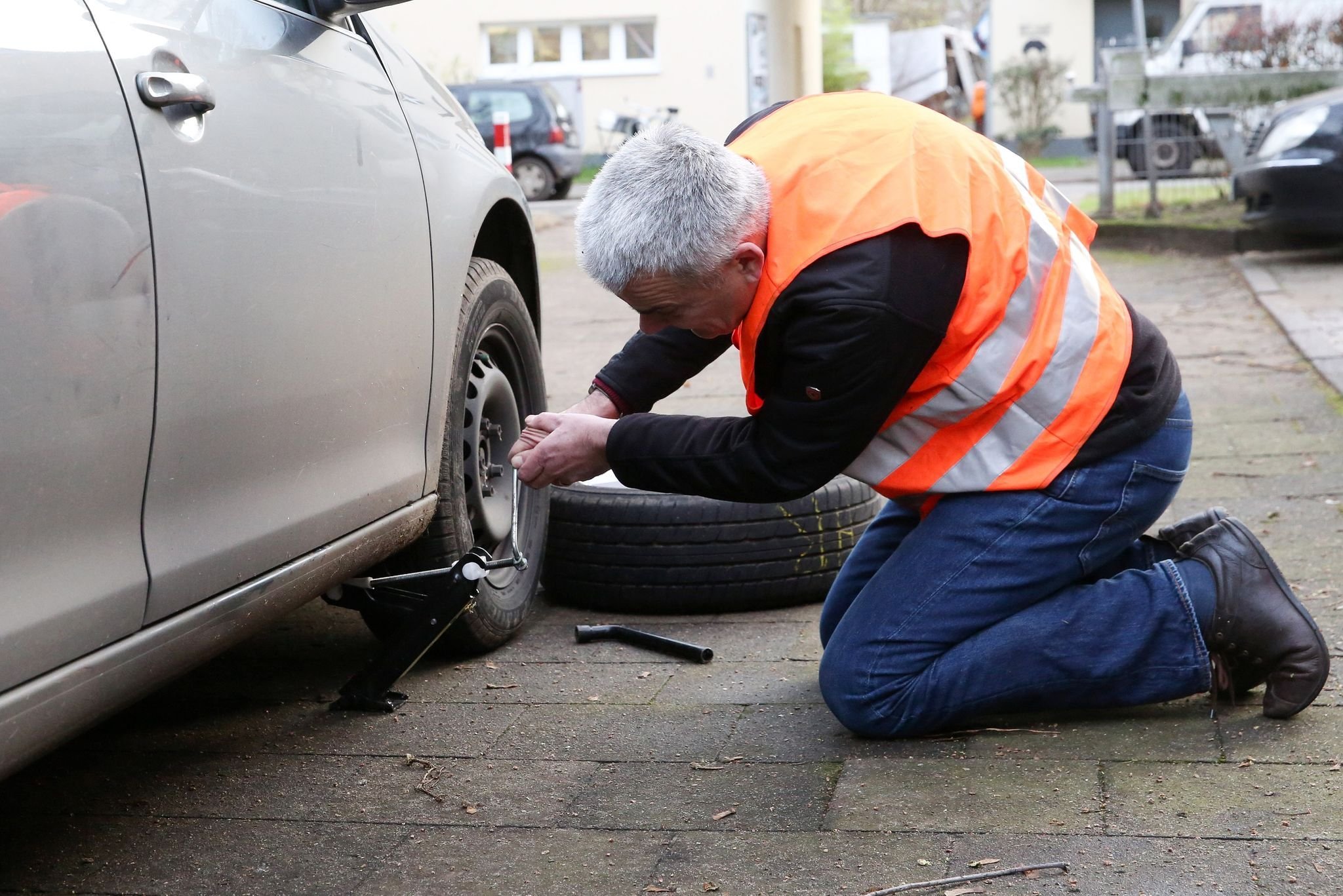 Tipps Und Tricks: Reifenwechsel Selbst Gemacht - Mit Dem Richtigen Werkzeug