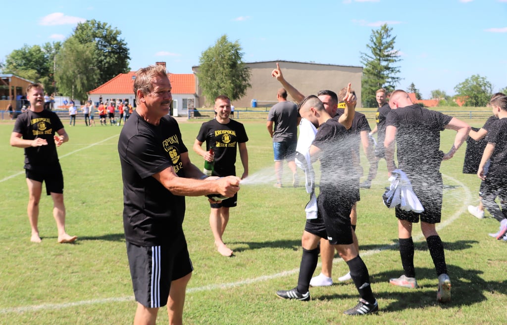 Symbolfoto - Kreispokalendspiel Fußball Mansfeld-Südharz