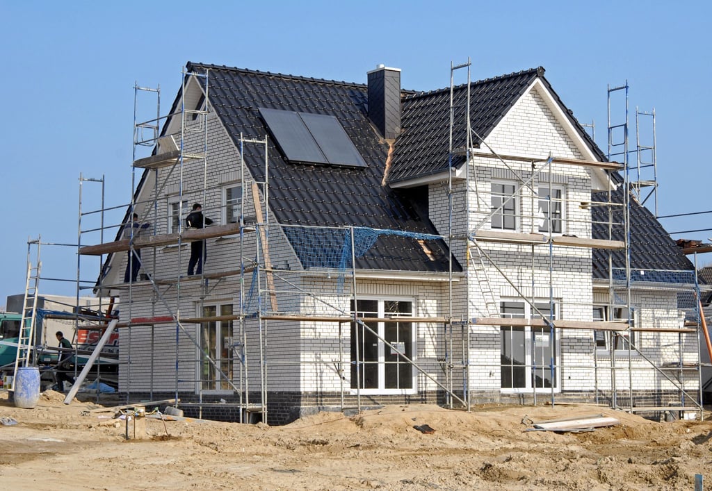 Vergeben bauherren einzelne Arbeiten an verschiedene Betriebe und Handwerker, sind die Voraussetzungen für einen Verbraucherbauvertrag nicht erfüllt, wie der Bundesgerichtshof (BGH) entschied.
