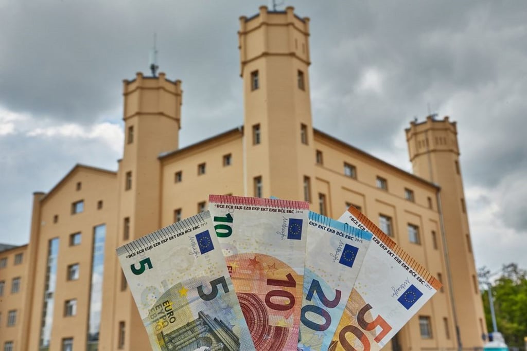 In der Kreiskasse ist das Geld knapp.