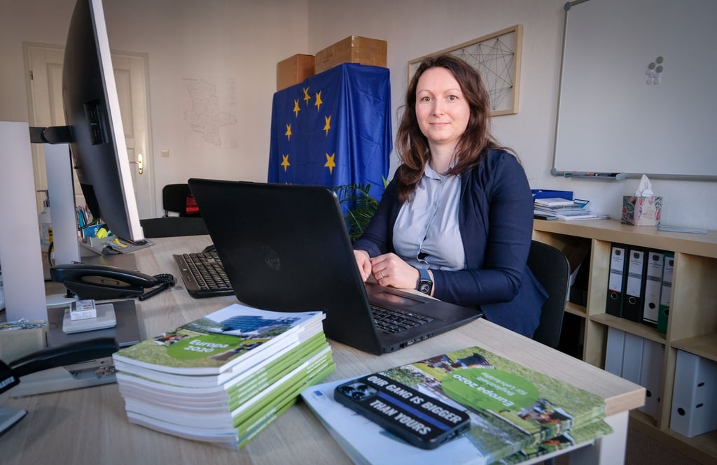 Vor ihrem verhängnisvollen Besuch der Saale-Weinmeile: Karolin Braunsberger-Reinhold in ihrem halleschen Büro.