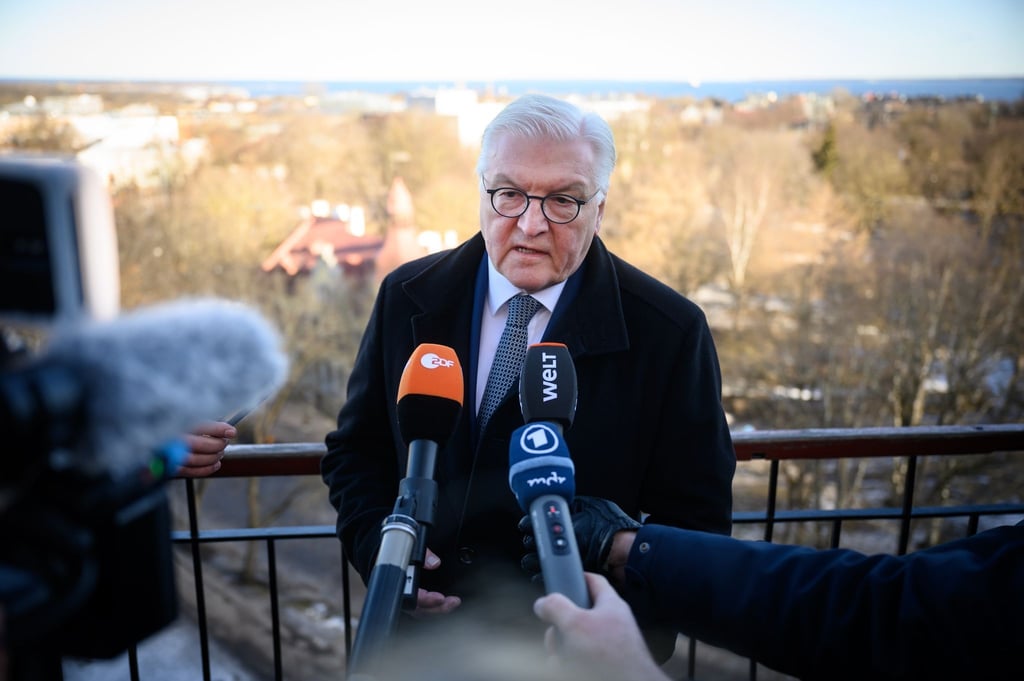 Auch wenn er den Angriffskrieg Russlands von Anfang an verurteilte, geriet er schnell selbst in die Kritik: Bundespräsident Frank-Walter Steinmeier.