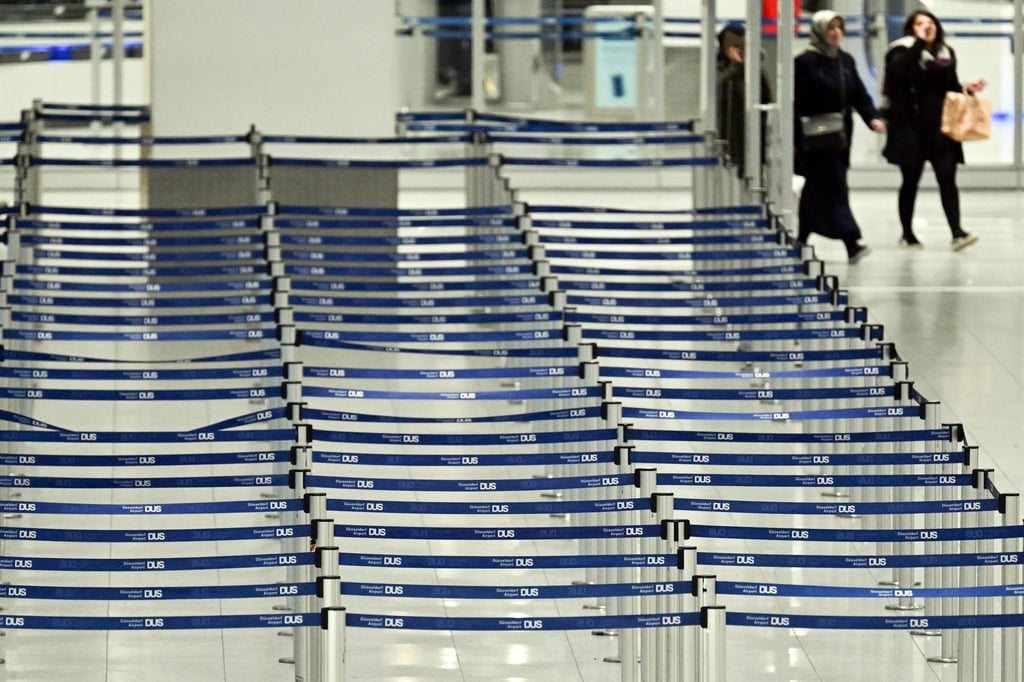 Am Freitag waren an den beiden größten Airports in NRW, Köln und Düsseldorf, insgesamt Hunderte Flüge ausgefallen.
