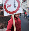 Demo  für Überholverbot auf dem Albrechtsplatz.