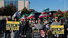 Demonstranten protestieren in Berlin gegen Hinrichtungen im Iran (Archivbild).