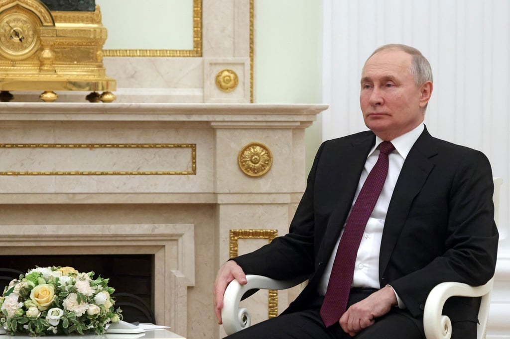 Wladimir Putin: „Die Zukunft des Friedensprozesses hängt allein von der Bereitschaft zu einem ernsten Dialog unter Rücksicht der neuen geopolitischen Realitäten ab.“