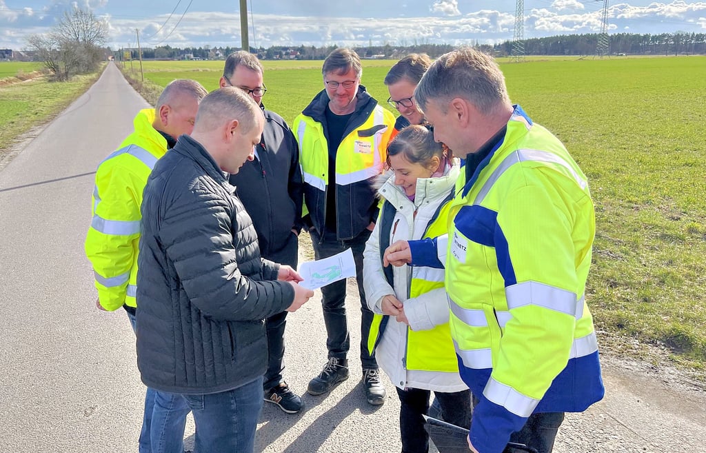 Bauanlaufberatung für die Erdkabelverlegung als Ersatz der Mittelspannungsfreileitung: Gebaut wird zwischen Schlaitz und Burgkemnitz.