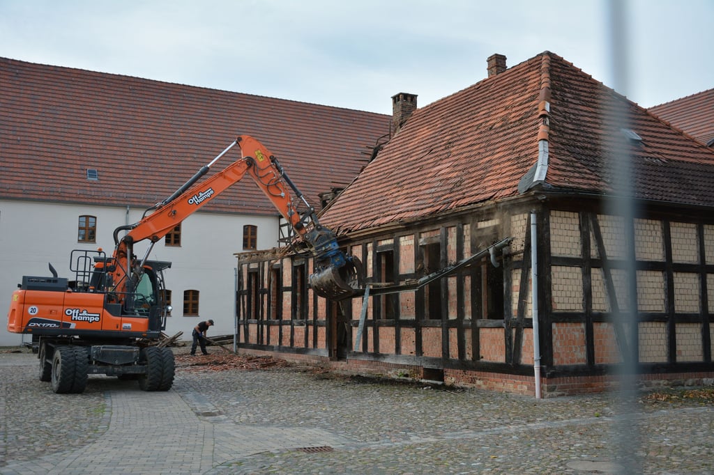 Der Abriss des Backhaus Gardelegen ist längst abgeschlossen. Doch die Bürgerinitiative, die sich für den Erhalt des Denkmals einsetzte, kämpft weiter - jetzt als Verein.