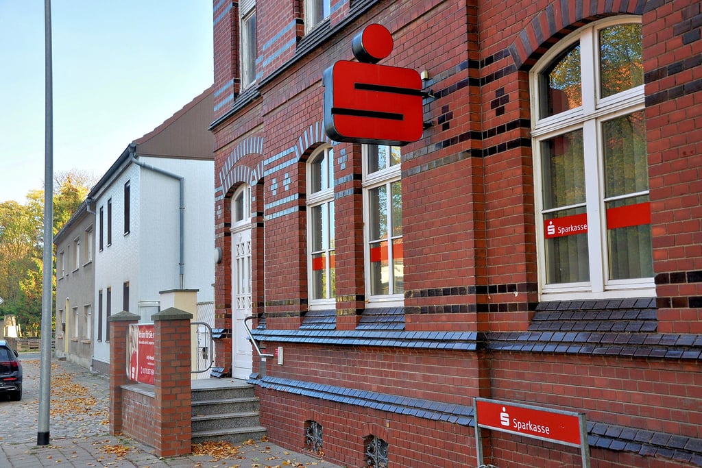 Die Filiale der Salzlandsparkasse in Atzendorf war im Winter geschlossen, um Energie zu sparen.