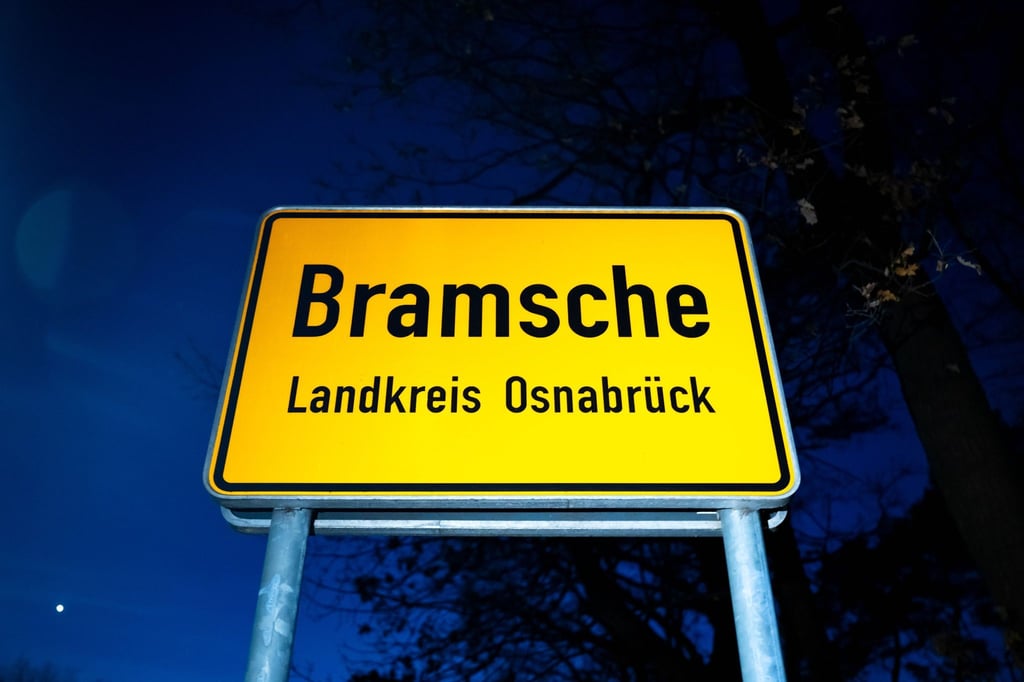 Das Ortsschild von Bramsche.