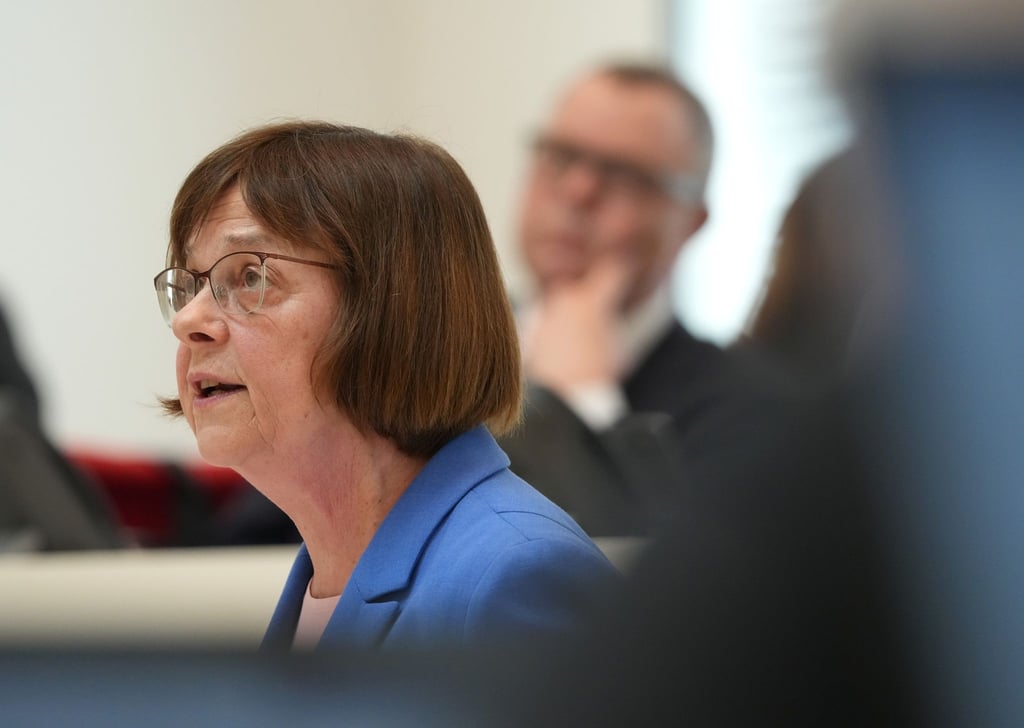 Brandenburgs Gesundheitsministerin Ursula Nonnemacher (Grüne) spricht bei einer Landtagssitzung.