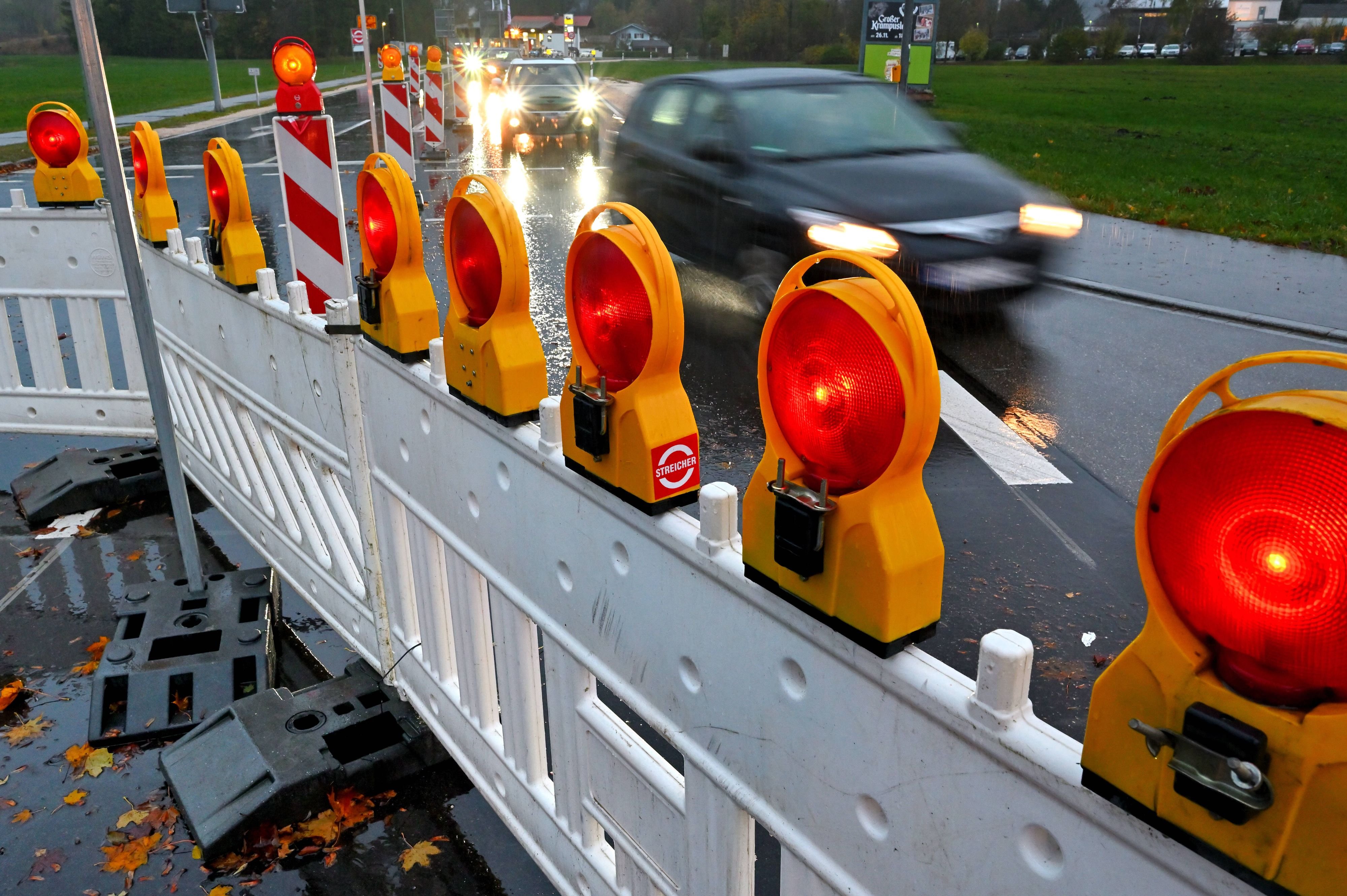 Verkehr: Autofahrer Aufgepasst! Neue Sperrungen Für Straßen In ...