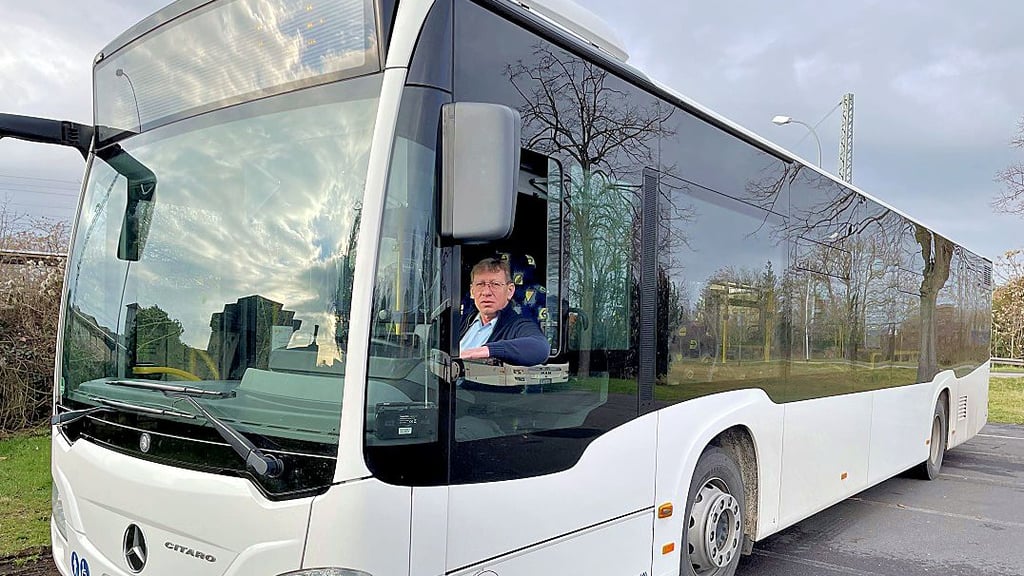 Ab Mai können Kunden auch auf den Strecken der KVG mit dem Deutschlandticket fahren.