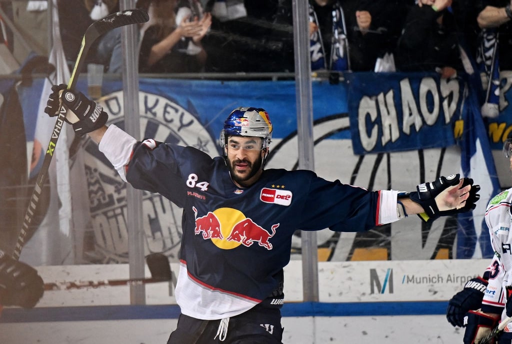 Trevor Parkes erzielte einen Treffer für den EHC Red Bull München.