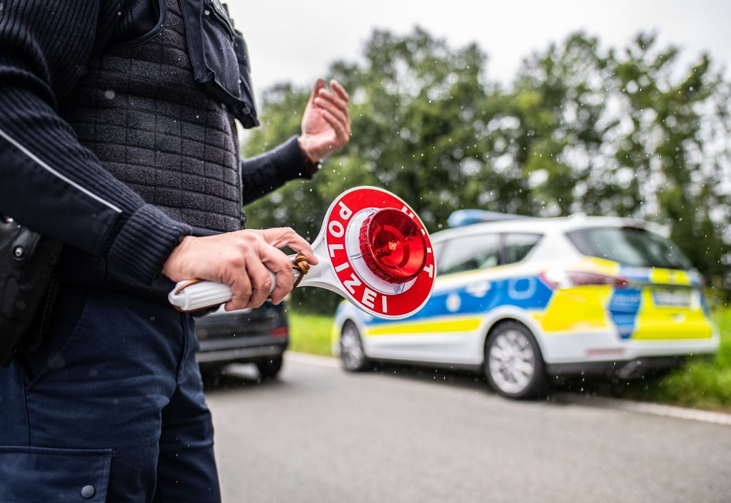 DIe Polizei in Anhalt-Bitterfeld hat am Dienstag eine Großkontrolle in Anhalt-Bitterfeld durchgeführt.