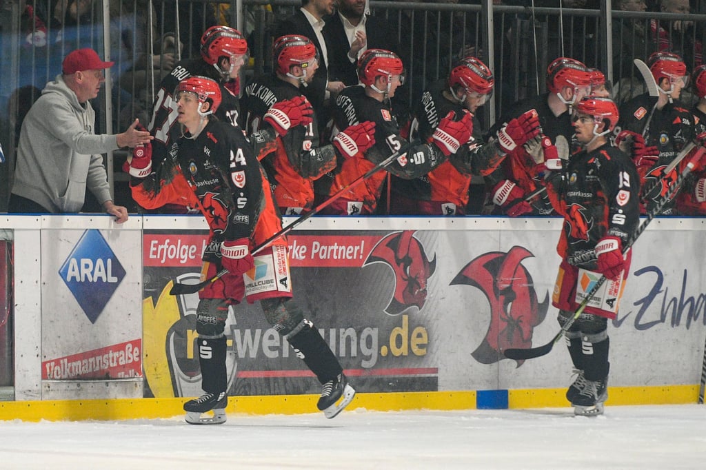 Die Heimniederlage gegen die Memmingen Indians soll für die Saale Bulls ein einmaliger Ausrutscher bleiben.