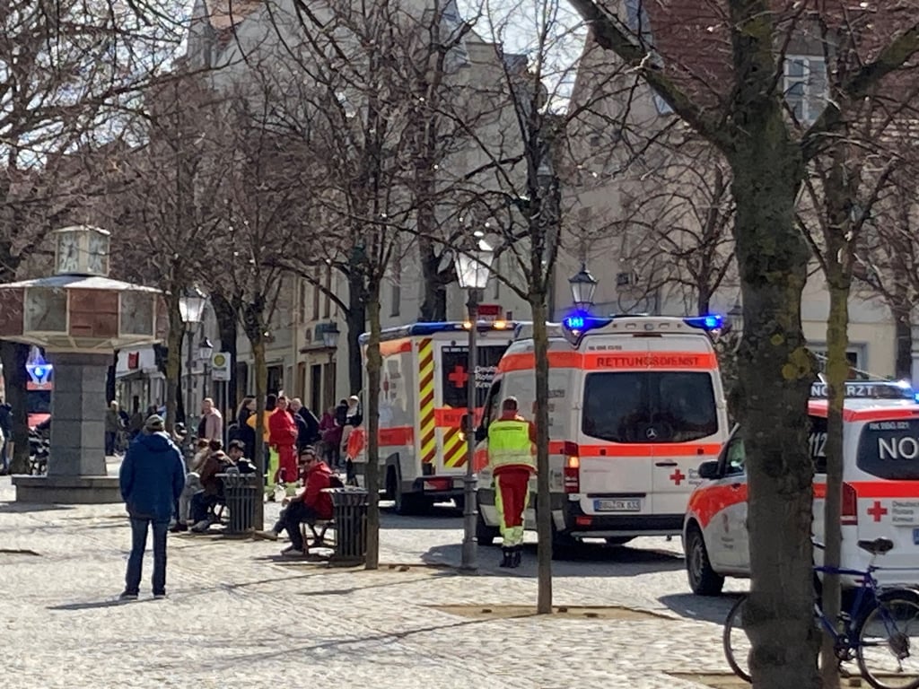 Zu einer Massenschlägerei kam es am Mittwoch an der Weltzeituhr in Bernburg.