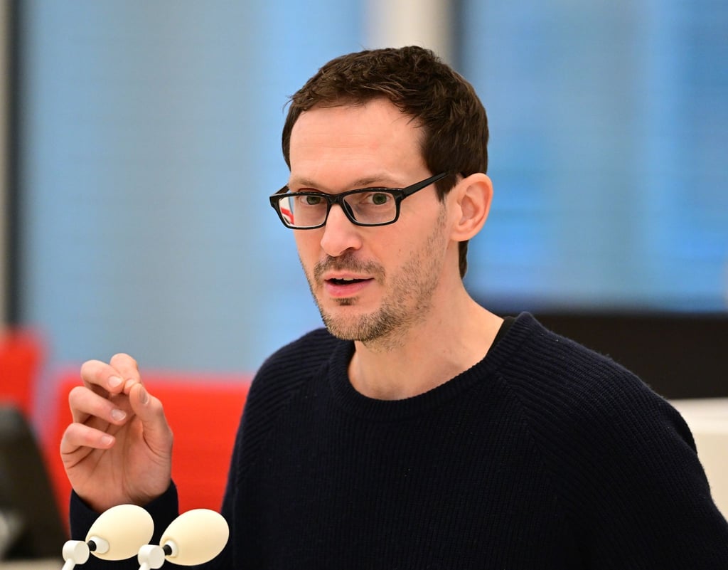 Benjamin Raschke, Fraktionsvorsitzender Bündnis 90/Die Grünen, spricht.