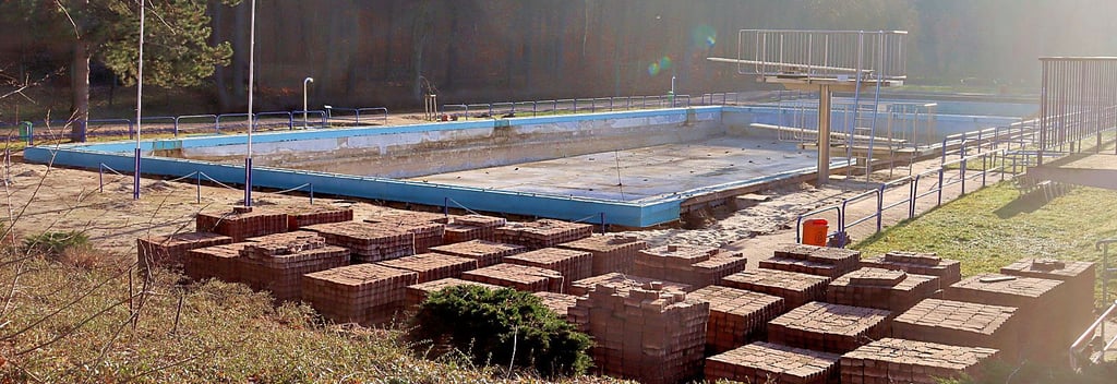 Statt für das Klötzer Waldbad einen Kredit aufzunehmen, werden andere Mittel aus dem Haushaltsplan abgezwackt.
