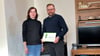  Andrea und Rolf Hennig haben ihr Haus in der Moselstraße energetisch saniert und dafür die Grüne Hausnummer der Landesenergieagentur erhalten.