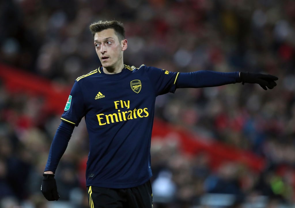 Ex-Weltmeister Mesut Özil spielte in seiner Karriere für den FC Schalke 04, SV Werder Bremen, Real Madrid, FC Arsenal London, Fenerbahce und Basaksehir Istanbul.