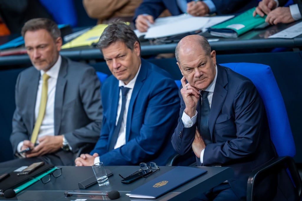 Kanzler Olaf Scholz (SPD) mit seinen Ministern Robert Habeck (Grüne) und Christian Lindner (FDP). Können die Streitpunkte in der Ampel-Koalition beigelegt werden?