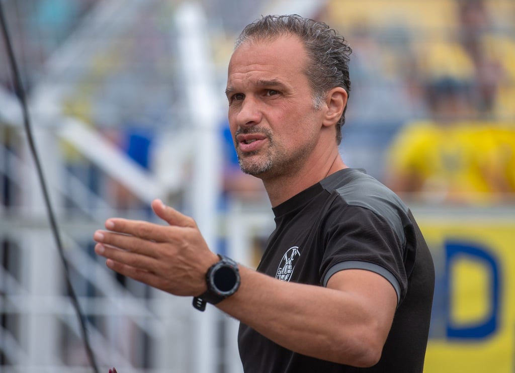 Lok-Trainer Almedin Civa reagiert.