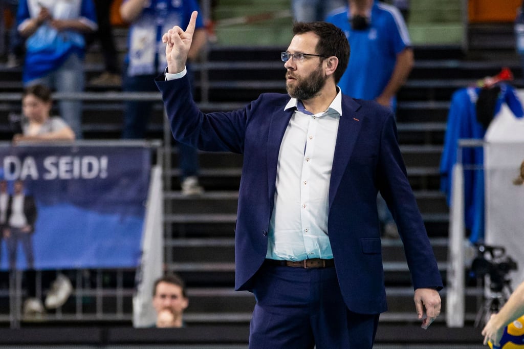 Trainer Cedric Enard von den Berlin Volleys.