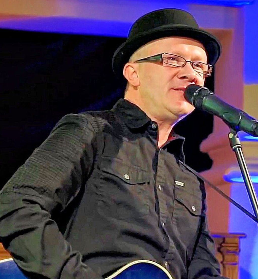 Musik Wie sich Joe Carpenter in Radiocharts platzieren kann