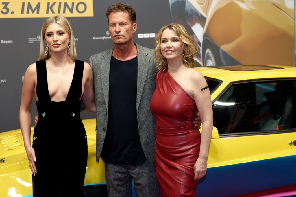 Luna Schweiger (l), Til Schweiger und Tina Ruland bei der Premiere in Köln.