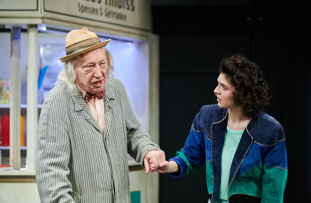 Helena Charlotte Sigal und Dietrich Lehmann in der Fotoprobe zur Neuinszenierung von „Linie 1“.