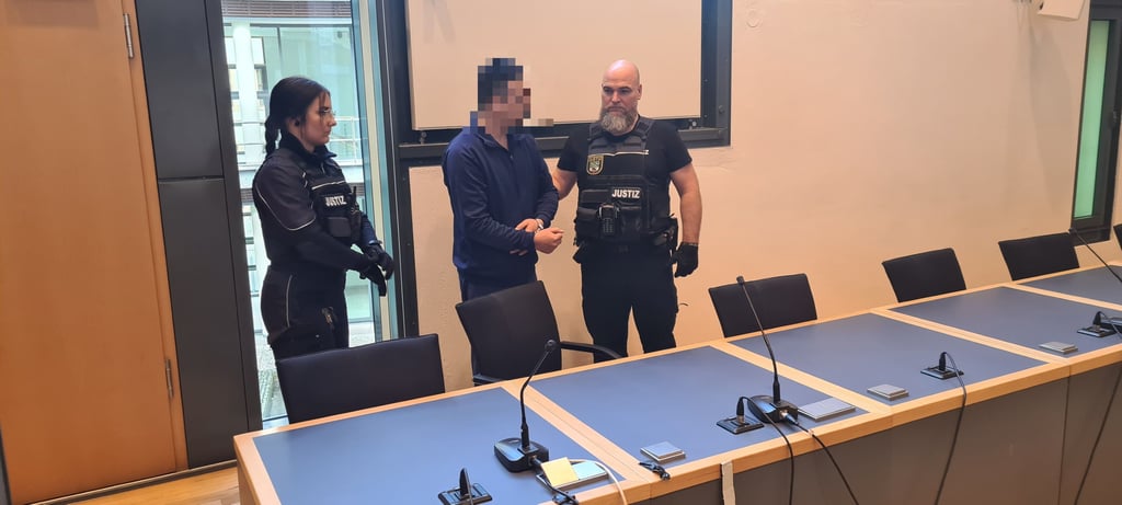 Nach dem gewaltsamen Tod eines Mannes im Juli 2022 in Wolmirstedt hat sich nun das Landgericht Magdeburg mit dem Fall befasst.