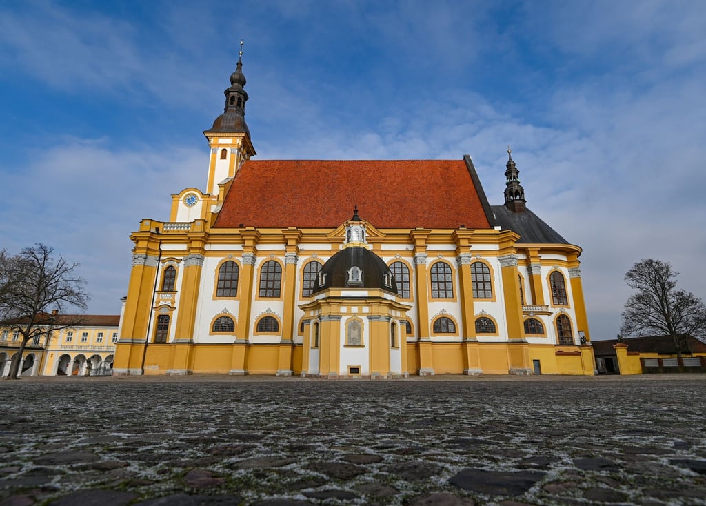 Die Klosteranlage in Neuzelle mit der katholischen Kirche.