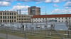 Ein hoher Zaun umgibt die Erstaufnahme-Einrichtung in Eisenhüttenstadt.
