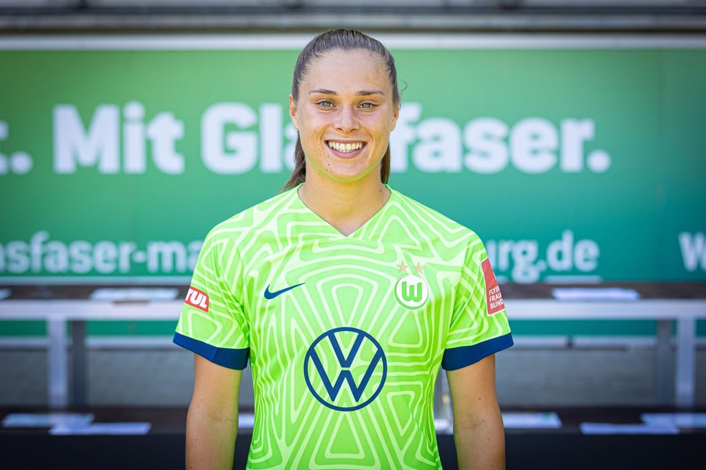 Die polnische Fußball-Nationalspielerin Ewa Pajor hofft darauf, dass ihr Heimatland die EM 2025 ausrichten darf.