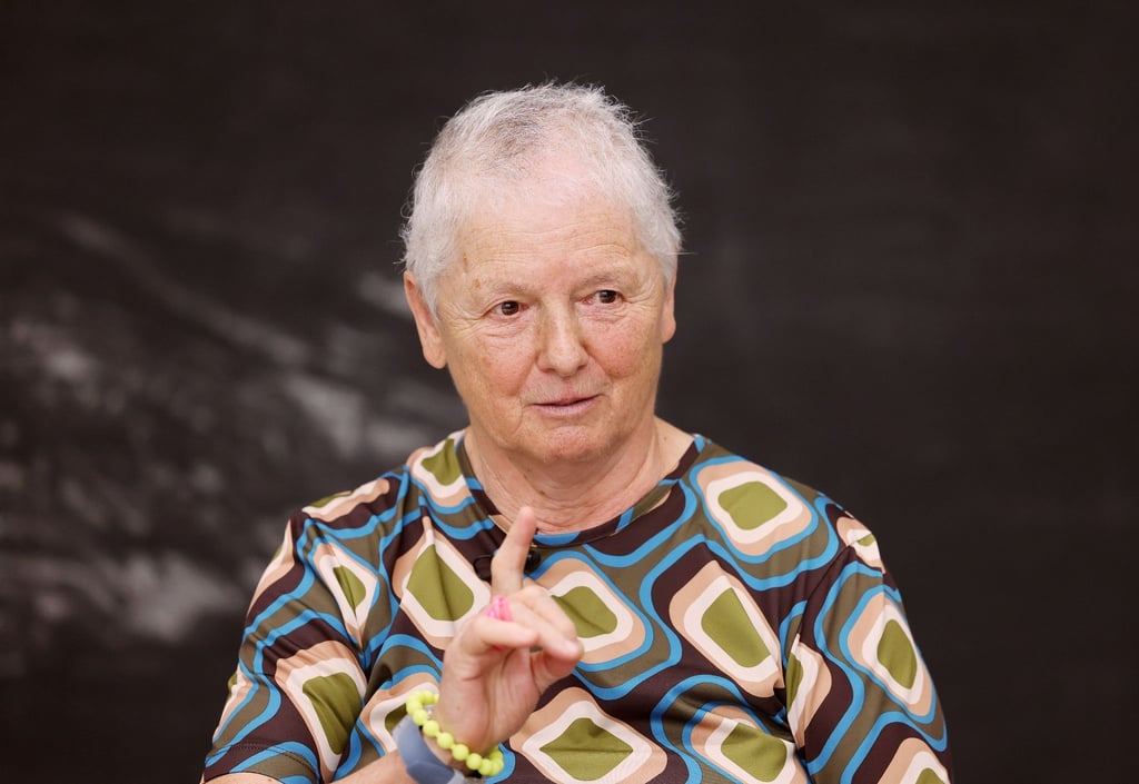 Die Schweizer Künstlerin Miriam Cahn. Ein umstrittenes Bild darf im Pariser Palais de Tokyo ausgestellt bleiben.