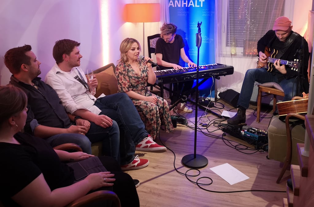 Annett Louisan Wohnzimerkonzert bei Toni Winkelmann in Barnebeck