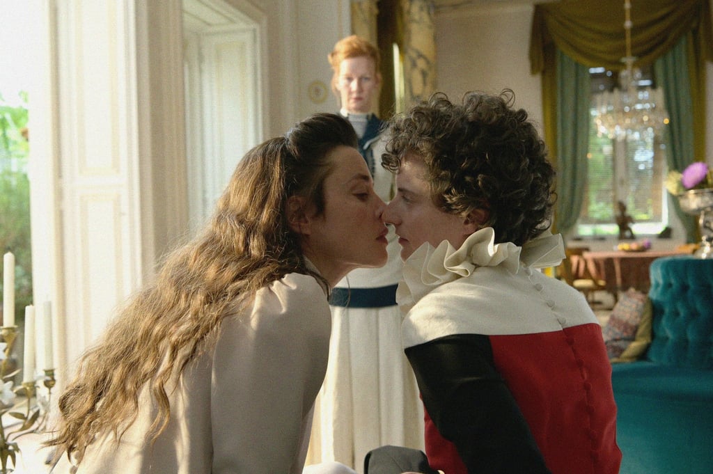Susanne Wolff (l) als Sisi und Sandra Hüller (hinten) als Irma in einer Szene des Films "Sisi & Ich".