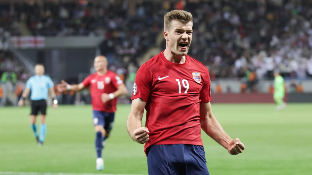 Alexander Sörloth bejubelt sein Tor gegen Georgien.