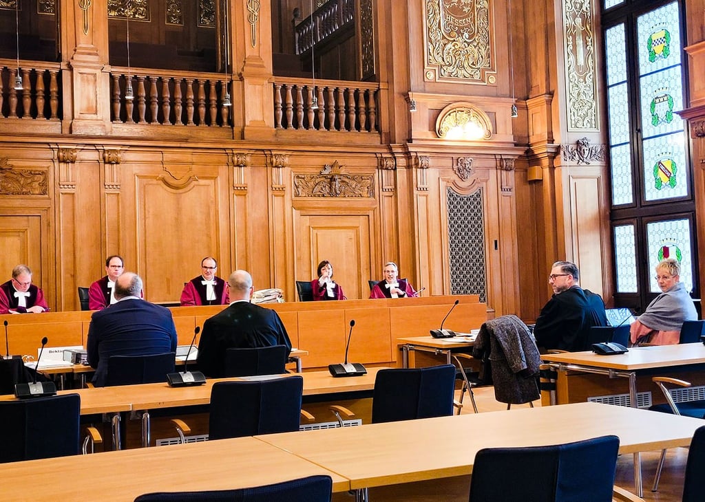 Kirsten Wilke (r.) erzielte am Dienstag im Großen Sitzungssaal des Bundesverwaltungsgerichts in Leipzig einen Teilerfolg.