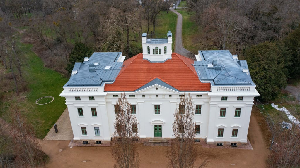 Dauerbaustelle seit elf Jahren: Das Schloss Georgium. Nun gab es die nächste Panne..