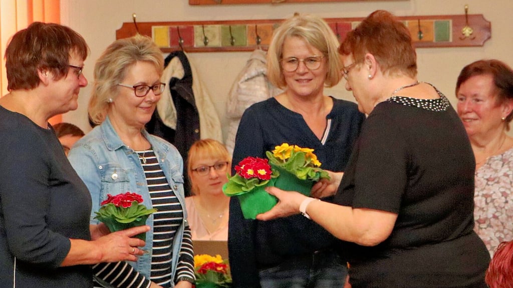 Der Heimatverein Seyda hat in seiner Jahreshauptversammlung im „Schützenhaus“ 39 Frauen und Männer aufgenommen. Zur Begrüßung gab es jeweils einen Frühlingsgruß.