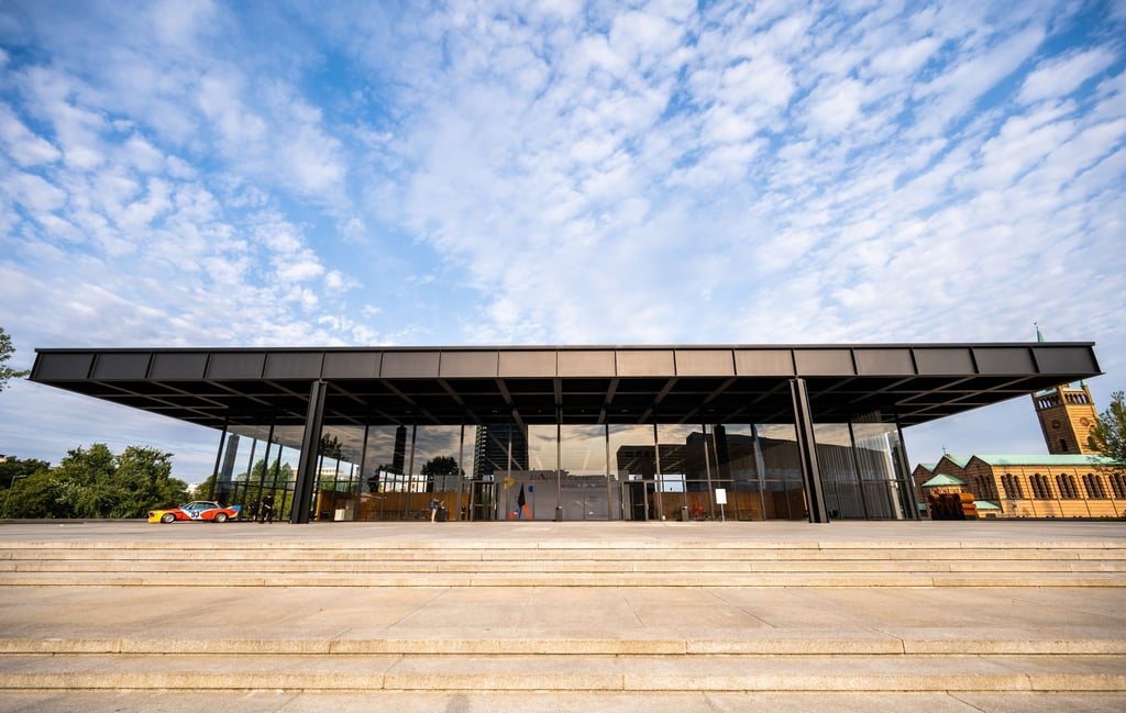 Blick auf die Neue Nationalgalerie.