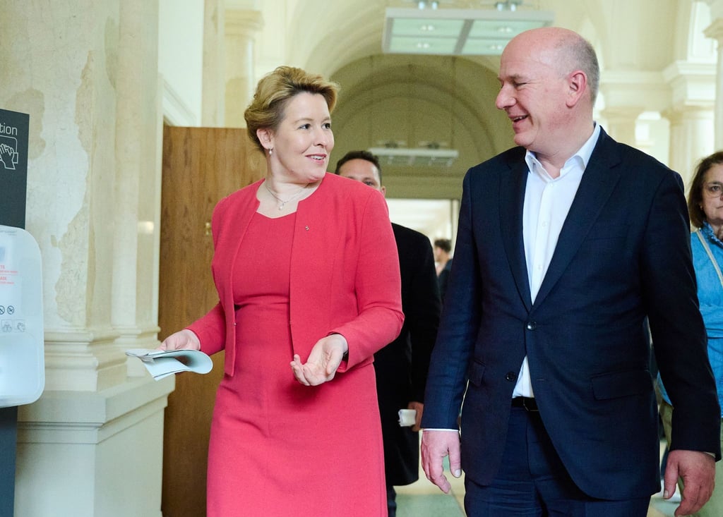 Berlins Regierende Bürgermeisterin Franziska Giffey (SPD) und CDU-Landeschef Kai Wegner im Berliner Abgeordnetenhaus.