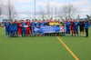 Vor dem Landesligaspiel des Blankenburger FV gegen Eintracht Elster demonstrierten die Fußballer beider Teams Geschlossenheit bei der Hilfe für die Familie der kleinen Maya.