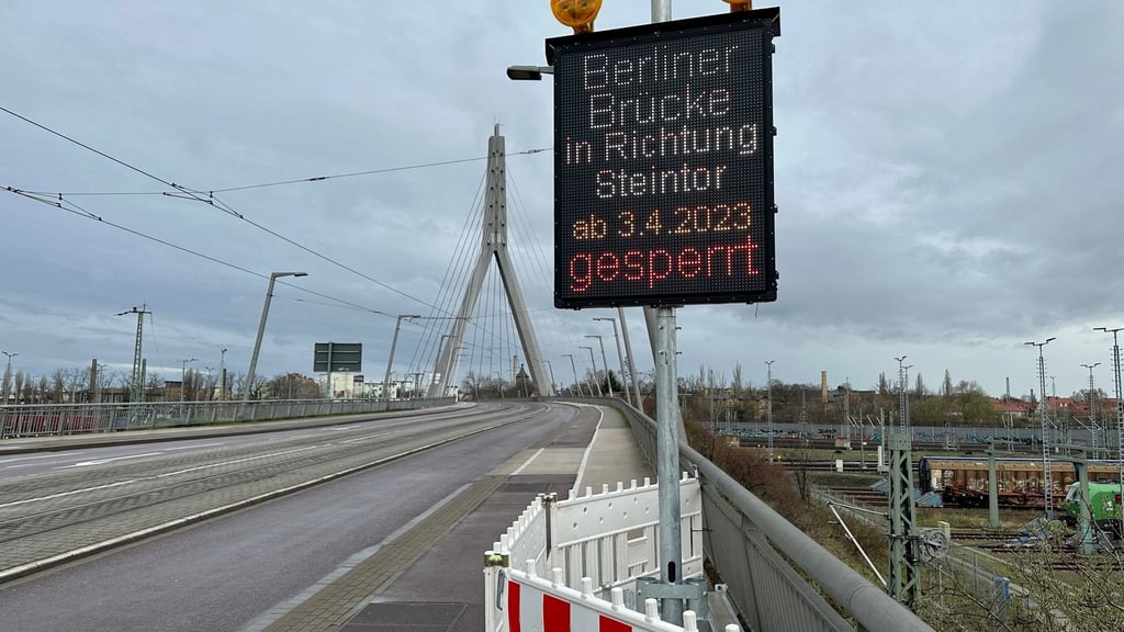 Ab Montag ist die Berliner Brücke in Richtung Steintor eine Baustelle und deshalb stadteinwärts voll gesperrt.