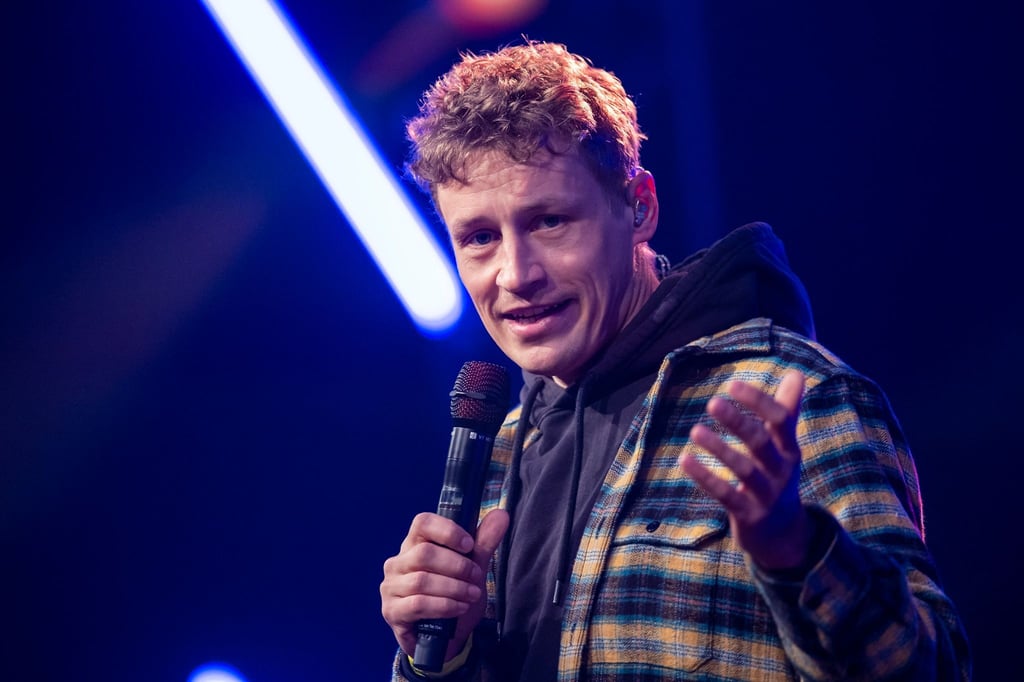 Sänger Tim Bendzko legt mit „April“ ein Album zwischen Euphorie und Melancholie vor.