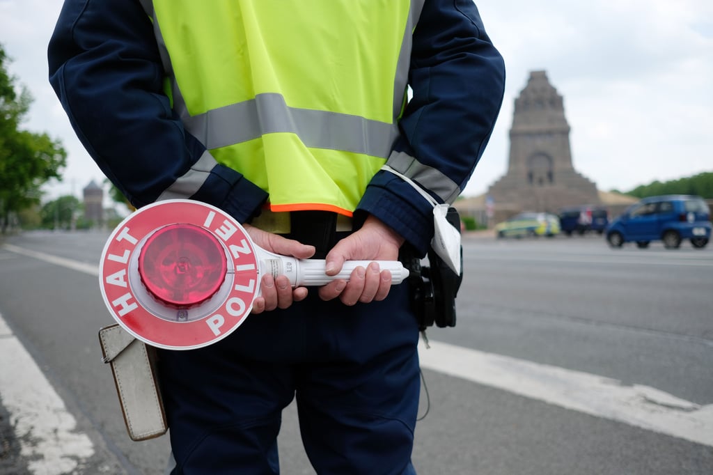 Symbolbild Verkehrskontrolle.